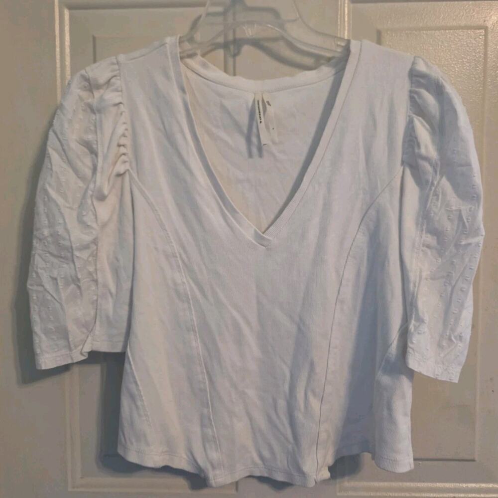 By Anthropologie Puff-Sleeve Structured V-Neck Tee Blouse Top White Ribbed L